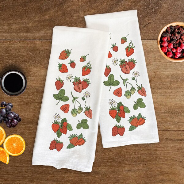 Large 22x36" STRAWBERRIES Flour Sack Towel Bar Kitchen Gift Organic Natural Cotton tea towel gift idea housewarming party hostess strawberry