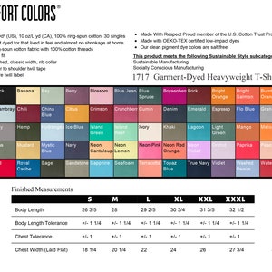 K&ouml;nnte beinhalten: Farbtabelle f&uuml;r ein Comfort Colors 1717 schweres, st&uuml;ckgef&auml;rbtes T-Shirt, mit einer gro&szlig;en Auswahl an Farben wie Wei&szlig;, Schwarz und Marine. Enth&auml;lt fertige Ma&szlig;e f&uuml;r die Gr&ouml;&szlig;en S bis XXXL, mit einer K&ouml;rperl&auml;nge von 67,6 bis 82,6 cm.