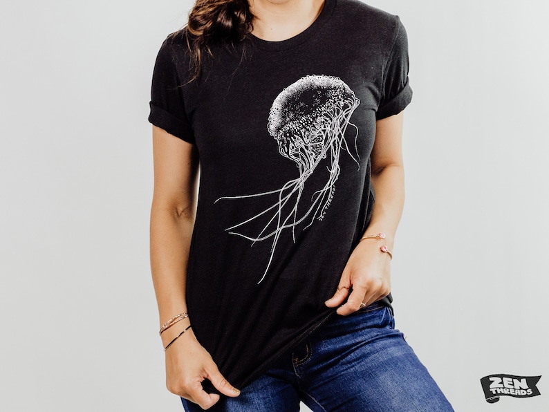 JELLYFISH Unisex T Shirt mens women's zen threads ocean sea life graphic tee eco friendly beach wear squid octopus biology aquarium gift Black Heather