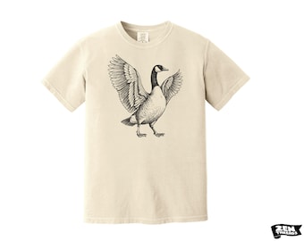 Goose Shirt, Comfort Colors Tee Wildlife Bird Graphic Print, Nature Lover T-Shirt, Birdwatching Gift