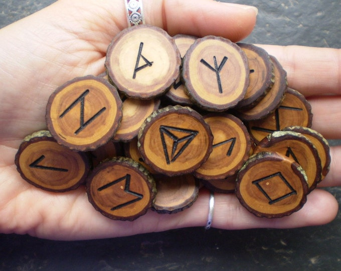 Beautiful, Traditional, Small, Natural Rowan Wood Rune Set With ...