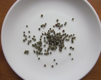 Seltene Zauberzutat - Cleavers Seeds - für Fruchtbarkeitsmagie. Halber Esslöffel - 7,5ml.