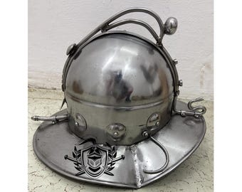 Mild Steel Gladiator Helmet: Natural Finish Cosplay Armor