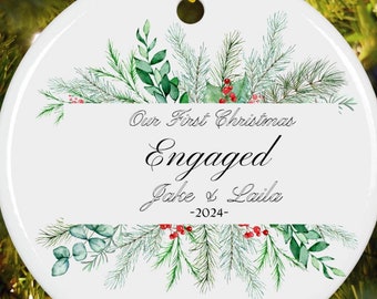 Onze eerste kerst verloofd, gepersonaliseerde ornamenten kerst, verlovingscadeau, boomversieringen, aangepast kerstornament, maretak