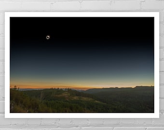 2017 Total Solar Eclipse Photo/Oregon Eclipse Art/Great American Eclipse Photography/Sun Moon Art/Surreal Eclipse Picture/Astronomy Print