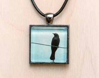 Black Crow Jewelry/Blue Crow Pendant/Blackbird Necklace/Black Bird Pendant/Crow Necklace/Crow Charm/Birder Gift/Bird Necklace/Bird Jewelry