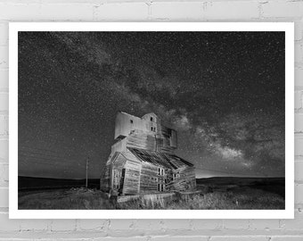 Milky Way Photo/Celestial Art Print/Old Barn Photography/Farm Art/Abandoned Building Picture/Astronomy Print/Starry Sky Wall Art/Night Stars