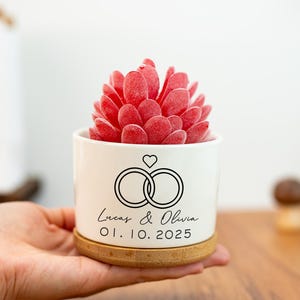 Pot de plantes succulentes personnalisé, pot de fleurs de fiançailles personnalisé, nouvellement fiancés, cadeaux de mariage, cadeau pour couple, cadeau d&#39;anniversaire, cadeau pour la mariée