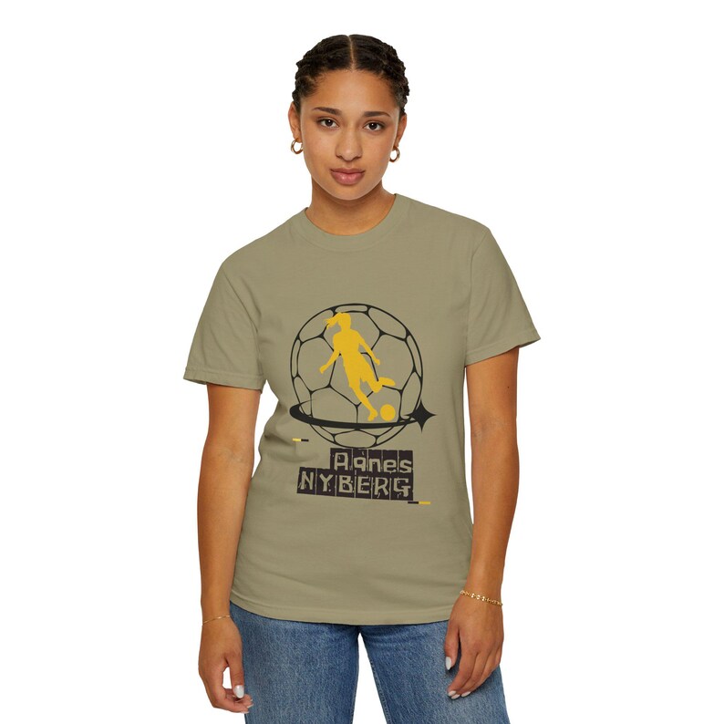 Agnes Nyberg Utah Royals FC Women's Soccer Unisex Garment-Dyed T-shirt image 6