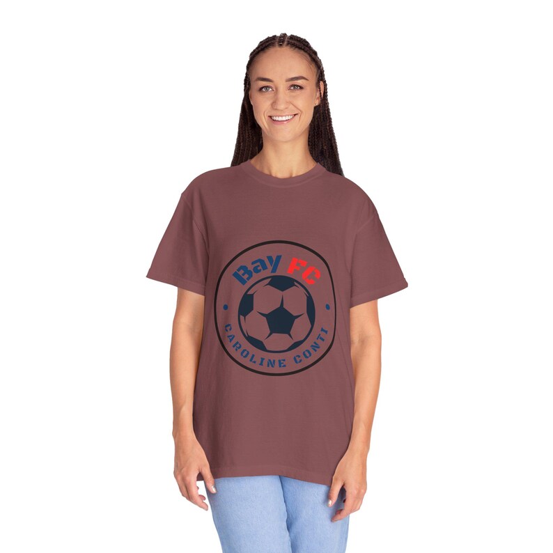 Caroline Conti Bay FC Women's Soccer Unisex Garment-Dyed T-shirt bild 4
