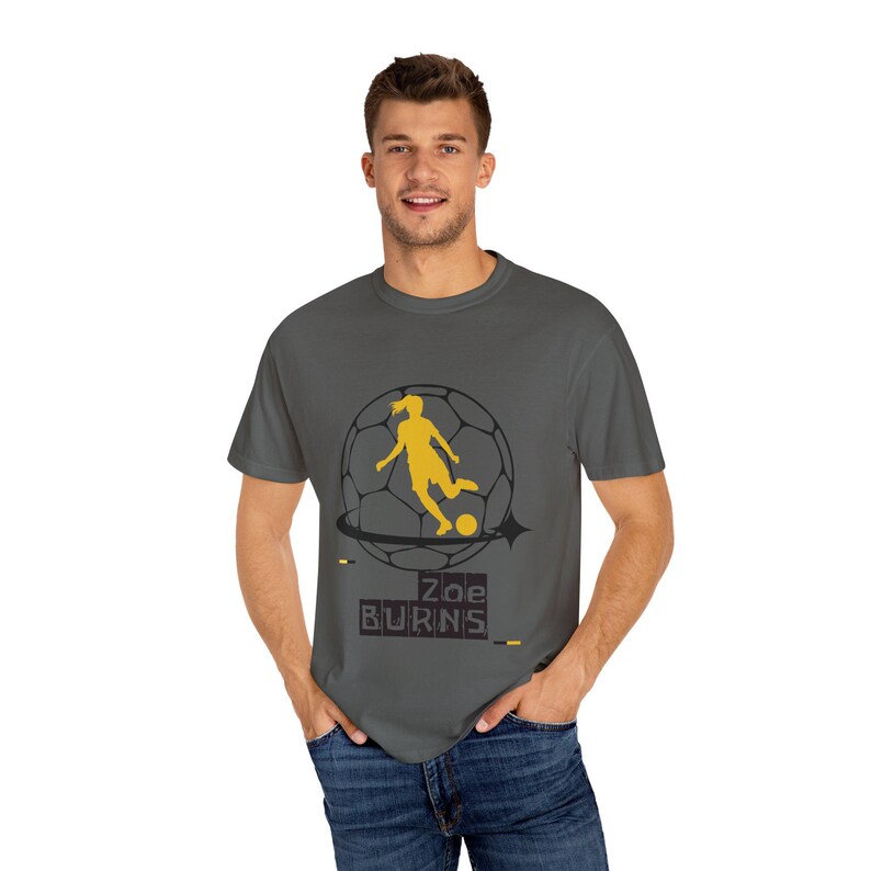 Zoe Burns Utah Royals FC Women's Soccer Unisex Garment-Dyed T-shirt bild 8