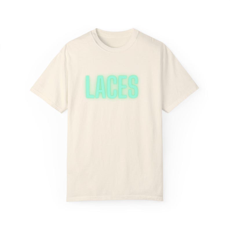 Kayla McBride Laces Frauen Professional Basketball 3x3 Unisex T-Shirt Bild 7