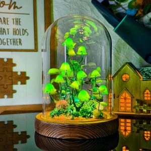 Glowing Green Mushroom Lamp – LED Glass Dome Night Light, Enchanted Forest Decor, Handmade Nature Inspired Gift, Fairycore Woodland Lighting
