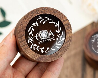 Boîte à alliances personnalisée avec initiales de mariage, boîte à alliances en noyer, coffret pour demande en mariage, cadeau pour enterrement de vie de jeune fille, présentoir à alliances de mariage et de fiançailles