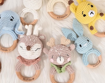 Grzechotka w kształcie zwierzątka z imieniem dziecka, prezent na baby shower, grawerowana grzechotka dla noworodka, prezent dla noworodka, prezent świąteczny dla siostrzeńca i siostrzenicy