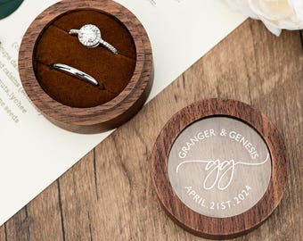 Benutzerdefinierte Ring Box aus Holz für die Hochzeitszeremonie Personalisierte Verlobungsring Box, klare Acrylabdeckung, Hochzeitsgeschenke für Braut und Bräutigam