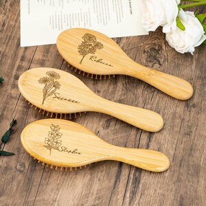 Personalized Bridesmaid wood Comb, Bridesmaid Proposal & Best Friend&#39;s Birthday, Gift for Women, Carving commemorative combs, Name comb