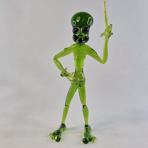 Glass Alien – Handmade Lampwork Figurine, Unique Sci-Fi Art Collectible
