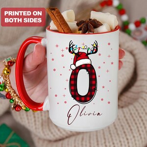 Gepersonaliseerde kerstkoffiemok: Buffalo Plaid met initialen, Secret Santa-cadeau