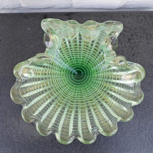 Asbak / vide poche in Murano glas met gouden insluitsels en spiraalvormig patroon van Barovier & Toso