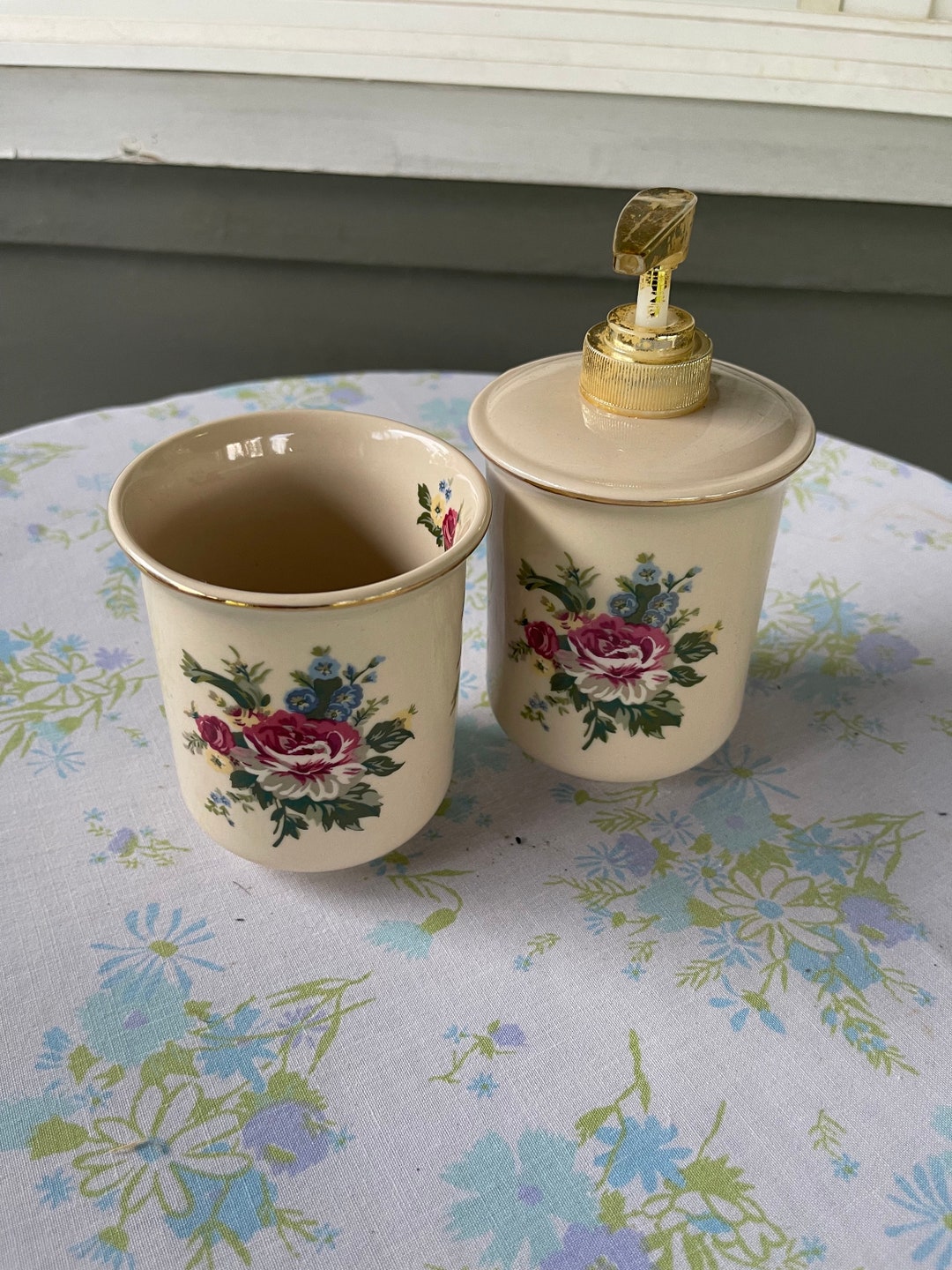 Vintage ROMANTIC Floral COTTAGE Style Bathroom Accessories - Etsy