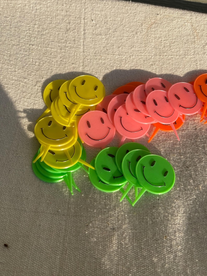 Vintage RETRO Lot of 40 Smiley Face CUPCAKE Toppers - Etsy