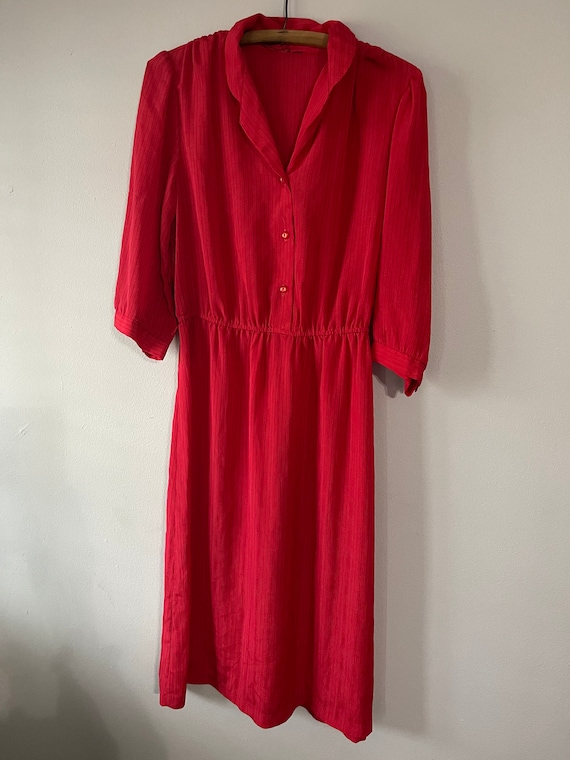 Vintage 70s RED Light Weight STRIPED Polyester DRE