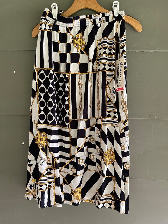 90s skirt clearance hangers