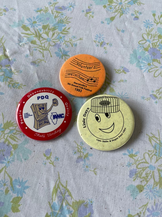 Vintage LOT of 3 PINBACK BUTTON Badges Pins Button