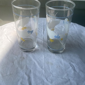 Cute Vintage Lot of 2 DUCK Drinking GLASSES