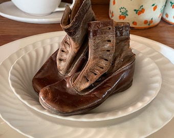Vintage 1900s VICTORIAN Edwardian LEATHER Kids Boots Shoes