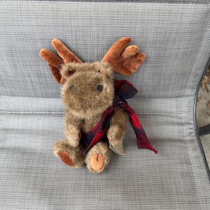 Vintage BOYD BEAR Moose wearing plaid scarf PLUSH