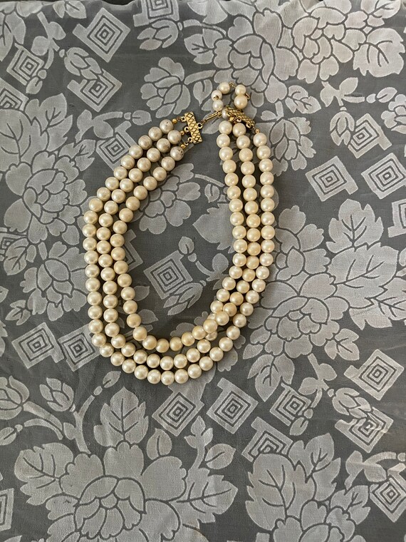 Vintage 80s CHUNKY Three Strand PEARL Necklace