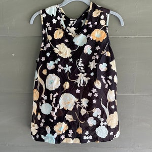 CUTE Vintage 70s Floral Sleeveless Polyester TOP Medium