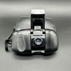 Vintage Kodak 35mm Film Camera - Built in Flash