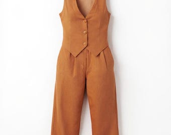 Women Linen Vest and Wide Leg Trousers - Retro Two-Piece Suit