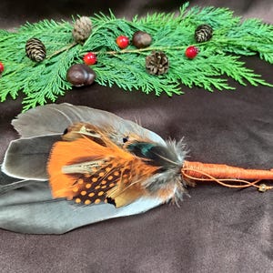 Boho Feather Smudge Fan, Handcrafted Tribal • Wild-Gathered UK Feathers • Shamanic Ritual Décor • Natural Clearing Tool (rz_21)