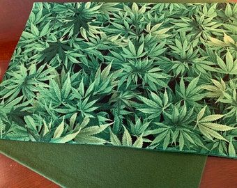 Timeless Treasures Nature-C, Cannabis Plant Leaves, a Set of Four Placemats & Napkins by Themerunners
