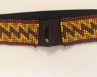 Beaded Stretch Belt - wood closure belt - hippie belt - boho belt - 1990's vintage belt - elastic back - one size - chevron