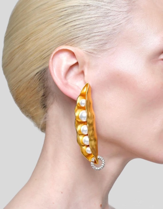 Schiaparelli Inspired Pea Style Earrings - Etsy