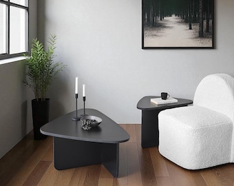 Minimalistischer schwarzer Couchtisch, handgefertigter runder Tisch, Couchtisch aus Holz, Mid-Century Low-Profile-Design für Wohnzimmer und Wohnakzent