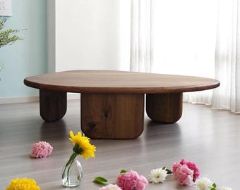 Small Brown Round Coffee Table, Wooden Mid-Century Coffee Table, Low Profile Modern Style Table for Cozy Living Room and Stylish Home Accent
