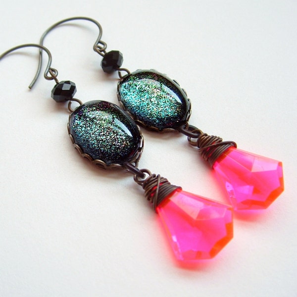 Space Cadet Galaxy Neon Pink Earrings Sparkling Black Glitter Vintage SciFi