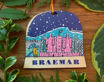 Braemar snowglobe decoration