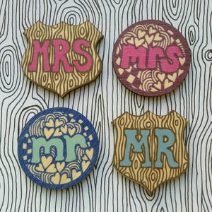 Mr & Mrs badges card image 1