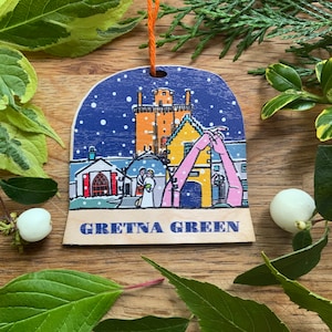 Gretna Green snow globe decoration image 1