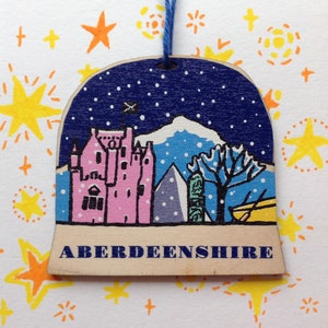Aberdeenshire wooden snow globe decoration image 2