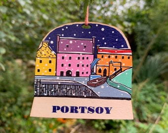 Portsoy snow globe decoration