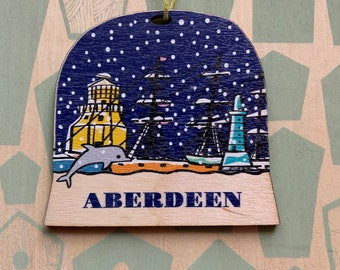 Aberdeen harbour snow globe decoration