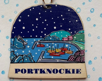 Portknockie snow globe decoration